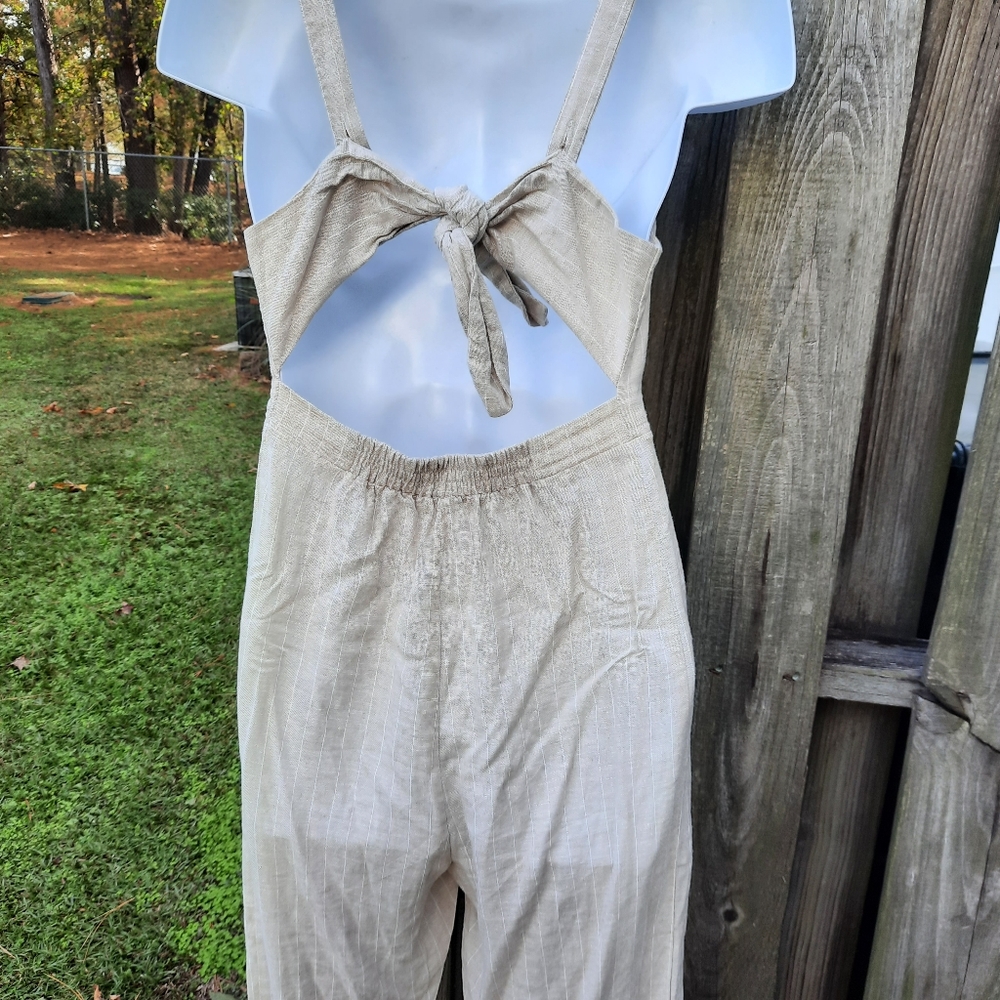 Romeo & Juliet Couture medium, Striped Jumpsuit - Picture 2 of 8